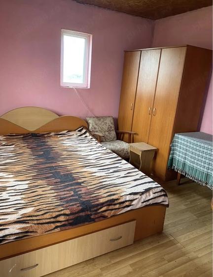 Casă cu 2 camere cu Teren 980 Mp în Moșoaia