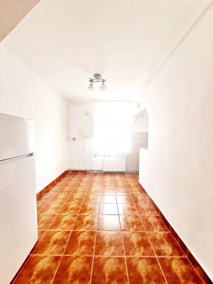 PROPRITAR, vand apartament decomandat, 2 camere, strada Muncii, locatie excelenta - 4