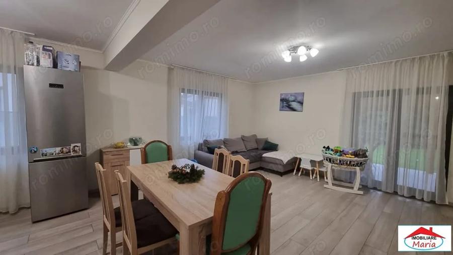 Casă cu Teren 500 Mp în Bercu Roșu