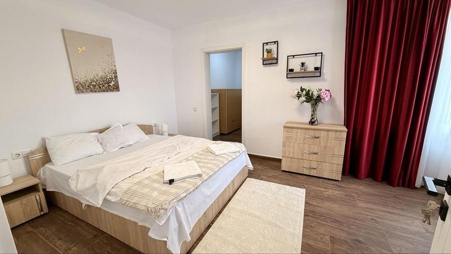 Apartament cu 2 camere decomandat în Central