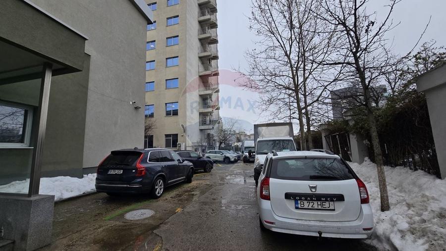 Birou, de 1,780 mp, în 13 Septembrie