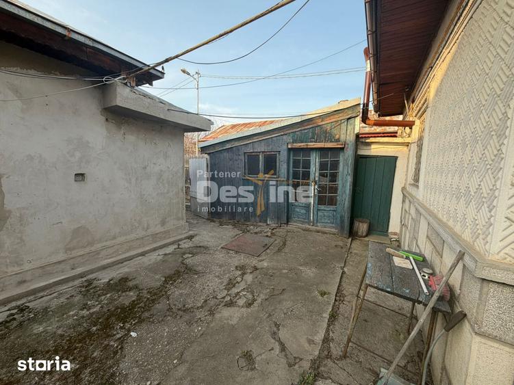 Casă cu 3 camere cu Teren 900 Mp în Giulești