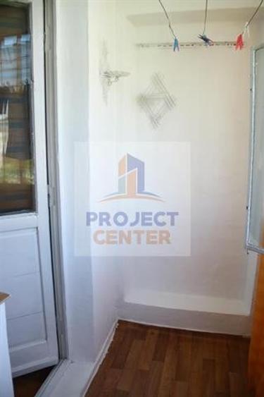 Apartament cu 2 camere nedecomandat în Craiovei