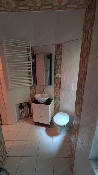 Apartament cu 4 camere nedecomandat în Central