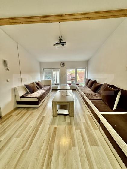 Casă individuală cu 14 camere cu Canalizare în Gruia