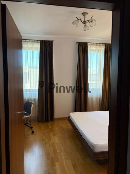 Apartament cu 2 camere semidecomandat, mobilat în Est