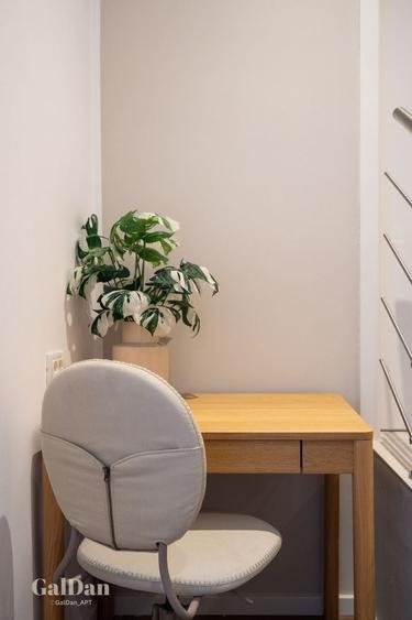 Apartament cu 3 camere, mobilat în Calea Victoriei