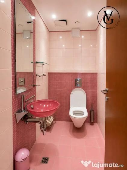 Apartament cu 4 camere decomandat în Central