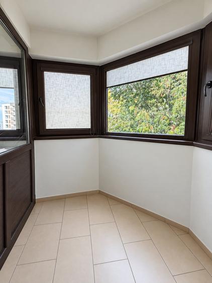 Apartament cu 4 camere decomandat, mobilat în Tomis Nord