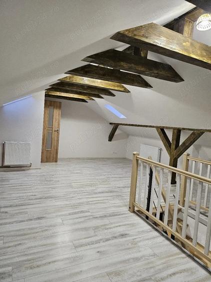 Casă cu 3 camere cu Teren 100 Mp în Granit