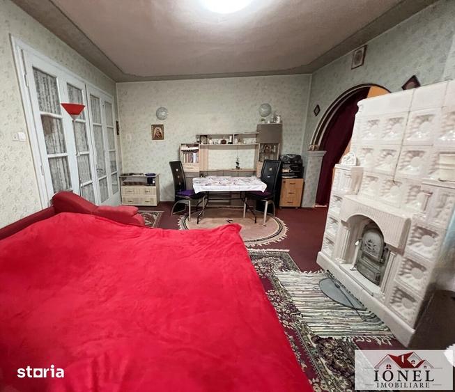 Casă cu 6 camere cu Teren 936 Mp în Abrud