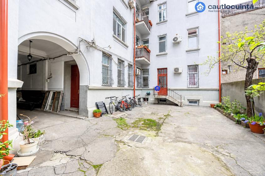 Apartament cu 6 camere, mobilat în P-ța Victoriei