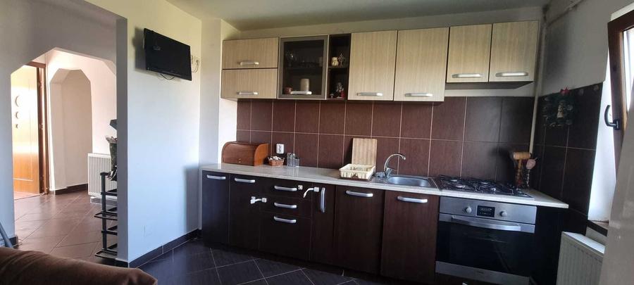 Vand apartament 3 camere decomandat - 1
