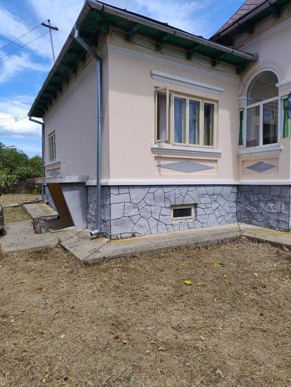 Casă cu 4 camere în Măldărești