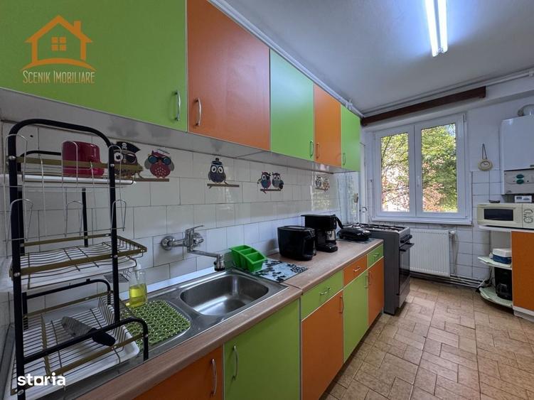 Apartament cu 3 camere decomandat în Griviței