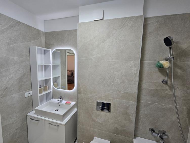 Apartament cu 2 camere decomandat în Rahova