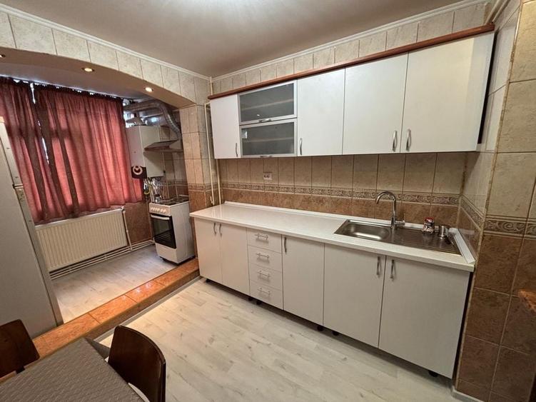 Apartament cu 2 camere în Micro 39