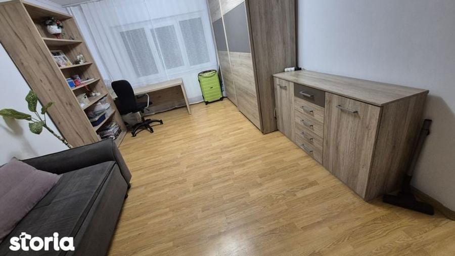 Apartament cu 3 camere în Calea Aradului
