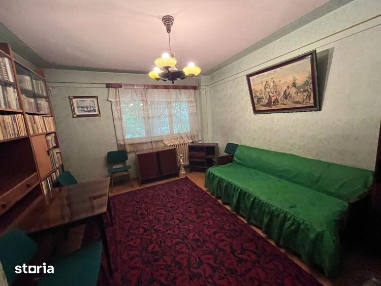 Apartament cu 3 camere decomandat în 1 Mai