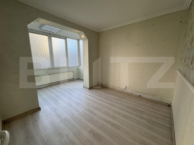 Birou, de 65 mp, în Ultracentral
