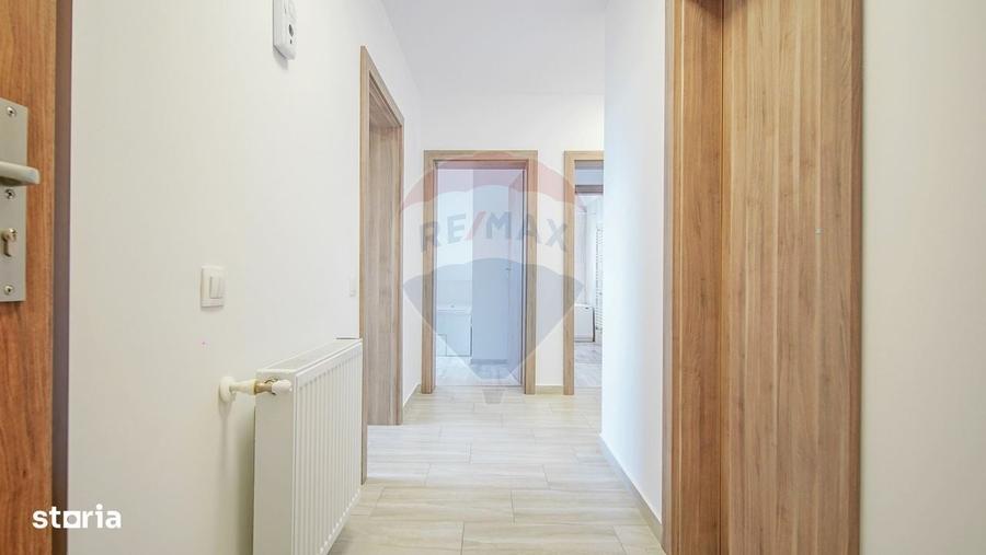 Apartament cu 3 camere decomandat în IAR