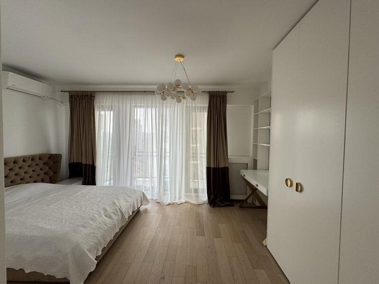 Apartament cu 3 camere decomandat, mobilat în Tineretului