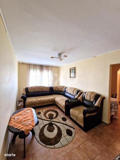 Apartament cu 3 camere în Ulmi