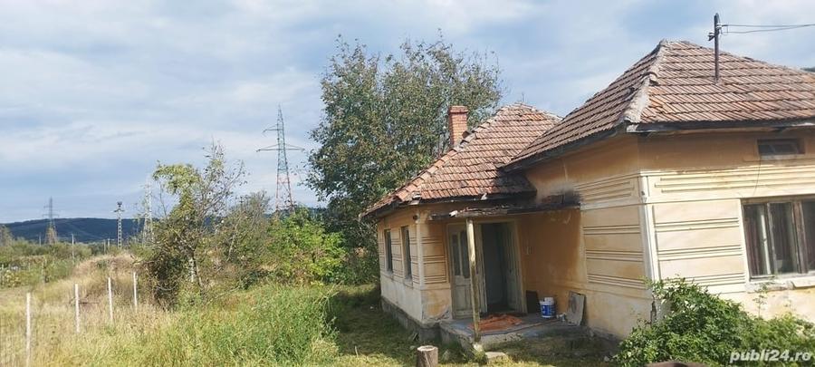 Casă cu 2 camere cu Teren 2000 Mp în Sântămăria-Orlea