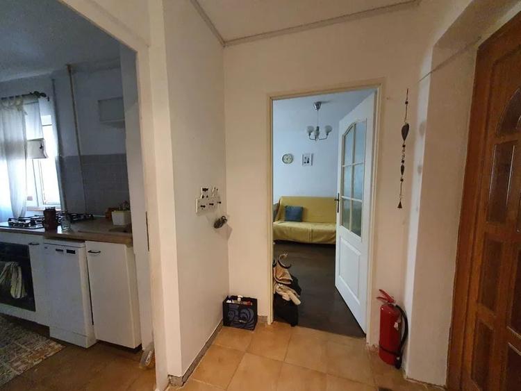 Apartament cu 2 camere semidecomandat, mobilat în Vatra Luminoasă