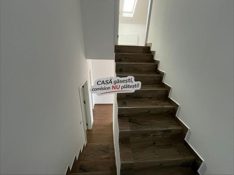 Casă individuală cu 5 camere cu Canalizare în Central