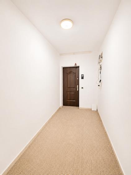 Apartament cu 3 camere decomandat, mobilat în 13 Decembrie