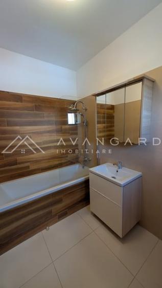 Apartament cu 3 camere semidecomandat în Europa