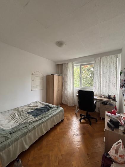 Apartament cu 3 camere semidecomandat în Cotroceni