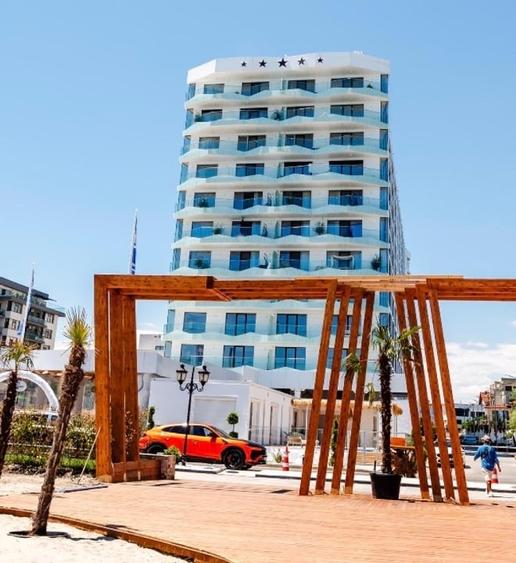 Apartament cu 2 camere, mobilat în Nord