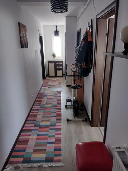 Inchiriez apartament 2 camere decomandat,bloc nou, 5 minute de aeroport - 4