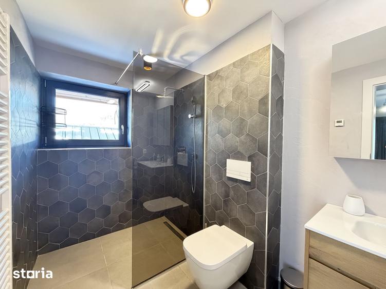 Casă cu 3 camere cu Teren 395 Mp în Central