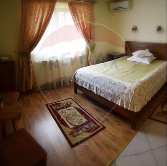 Hotel de vanzare la cateva minute de Podul Mogosoaia –Cu 40 de camere - 26