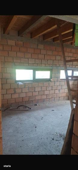 Casă cu 4 camere cu Teren 1400 Mp în Silivașu de Câmpie