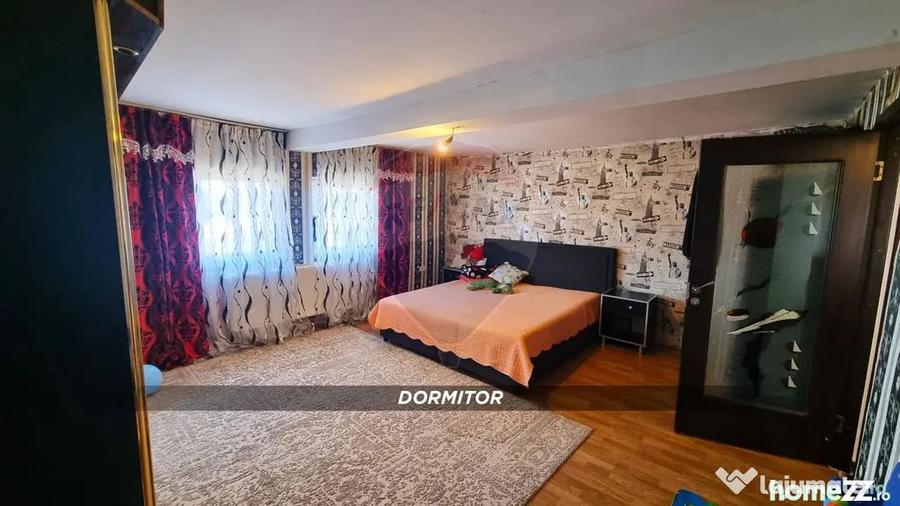 Casă cu 3 camere cu Teren 3724 Mp în Borlești