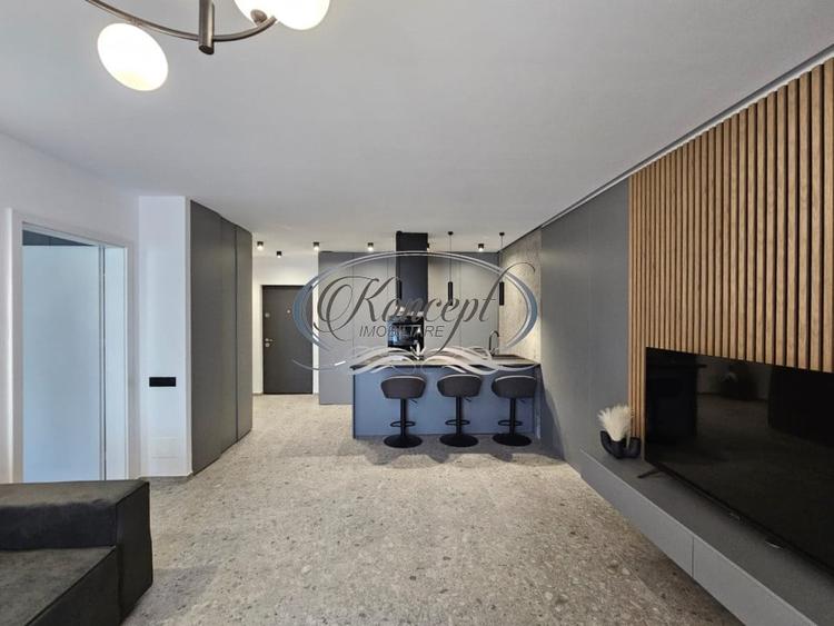 Apartament cu 2 camere semidecomandat, mobilat în Între Lacuri
