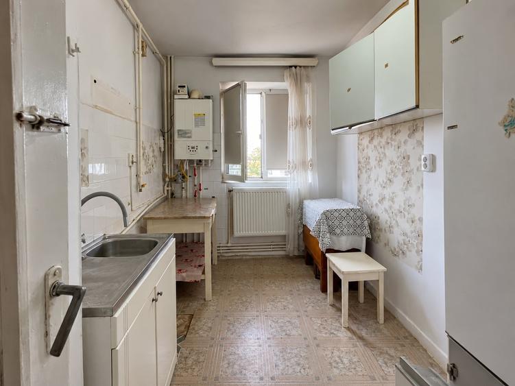 Apartament cu 2 camere decomandat, mobilat în Tomis Nord