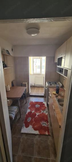 Apartament cu 2 camere decomandat în Galata