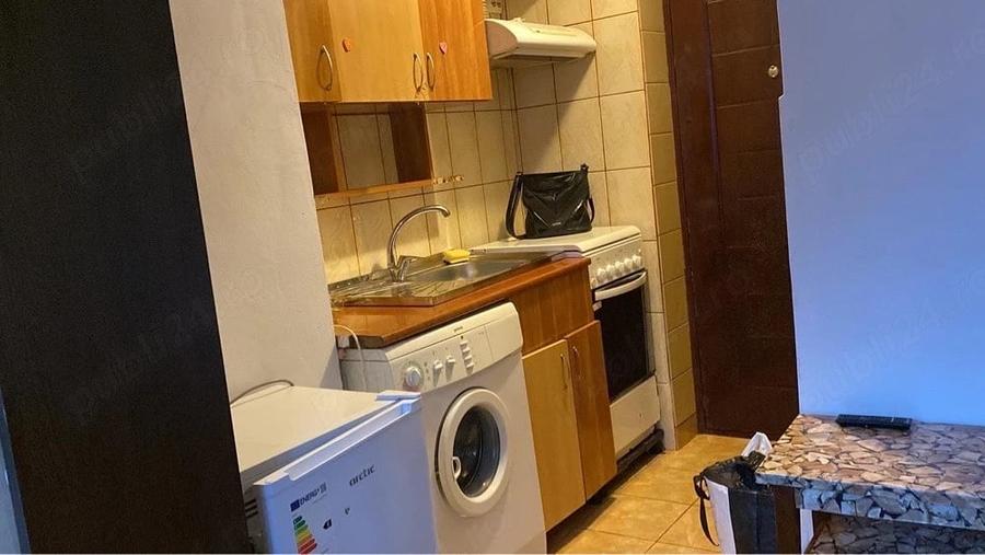Garsonieră decomandată în Exterior Vest