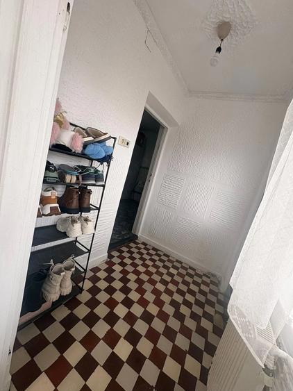 Casă cu 3 camere cu Teren 377 Mp în Bănești