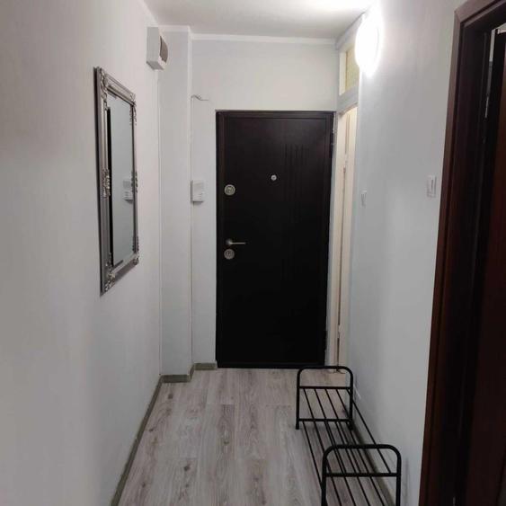 Apartament cu 2 camere decomandat în Calea Dumbrăvii