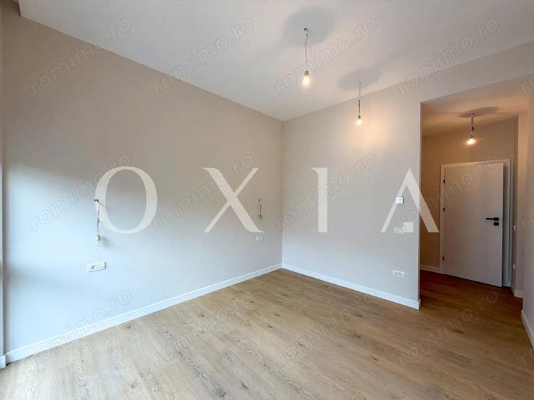 Apartament cu 3 camere semidecomandat în Complex Studențesc