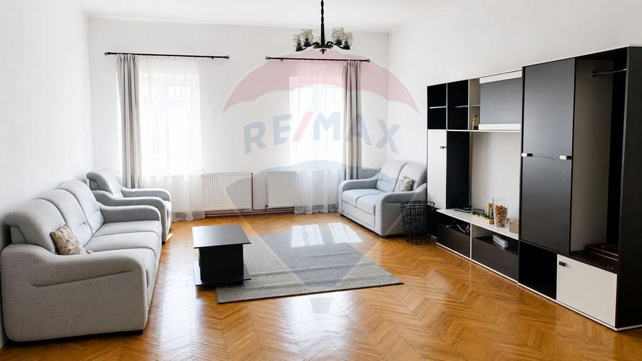 Apartament cu 2 camere decomandat, mobilat în Ultracentral