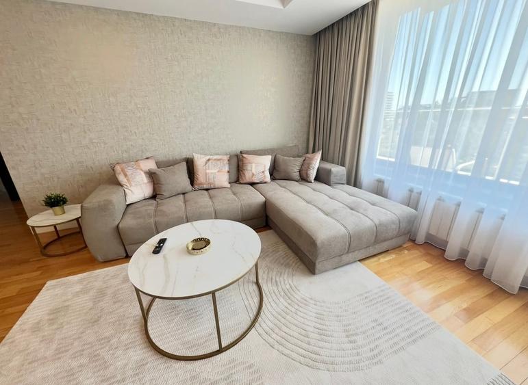 Apartament cu 3 camere decomandat, mobilat în Herăstrău