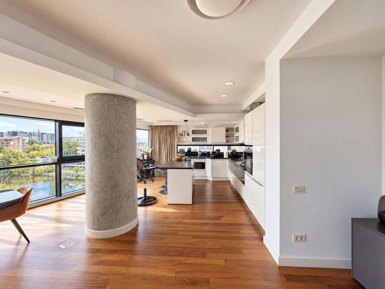 Apartament cu 3 camere în Floreasca