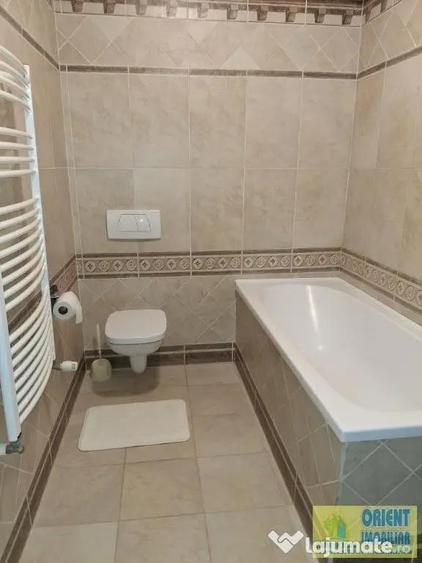 Apartament cu 3 camere decomandat în Ultracentral